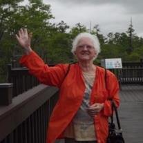 Mary "Mimi" Henry - Photo 2