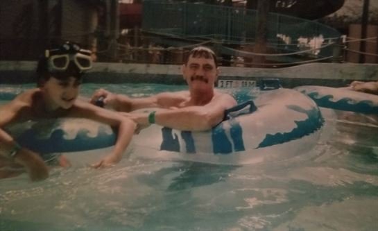 Russell Howard Self - Photo 6