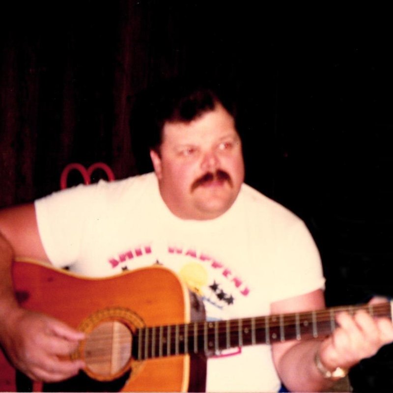 Lonney Lee Lawrence - Photo 3