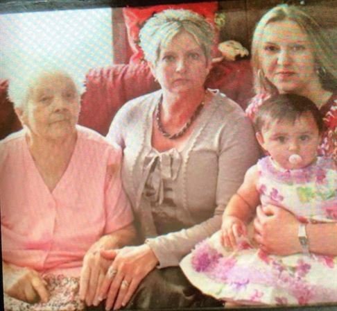 Elizabeth Nicole Sonnier - Photo 25