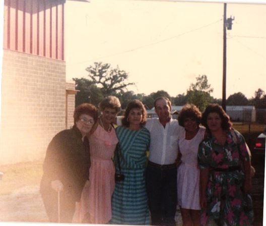 Connie Jean Bloom - Photo 16