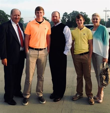 Benis Glen Lee - Photo 13