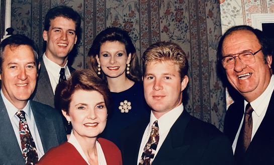 Benis Glen Lee - Photo 17