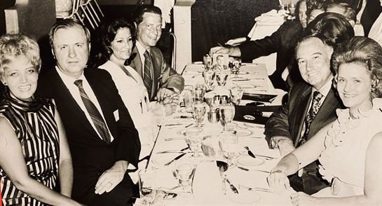 Benis Glen Lee - Photo 16