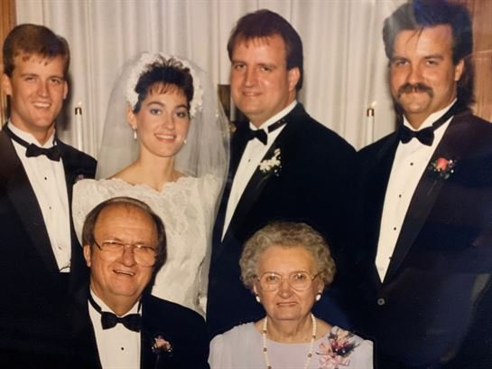 Benis Glen Lee - Photo 20