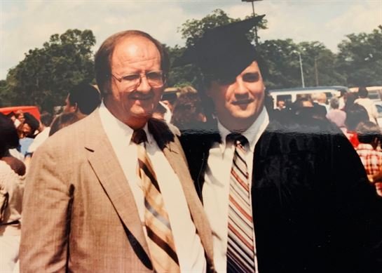 Benis Glen Lee - Photo 28