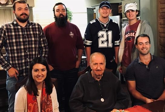 Benis Glen Lee - Photo 32