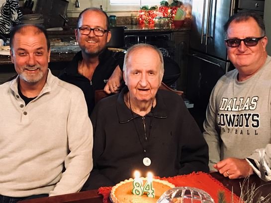 Benis Glen Lee - Photo 37