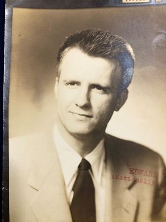 Benis Glen Lee - Photo 40