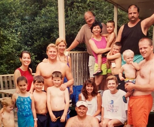 Benis Glen Lee - Photo 42