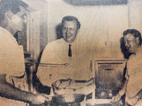 Benis Glen Lee - Photo 71