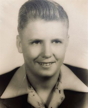 Benis Glen Lee - Photo 81