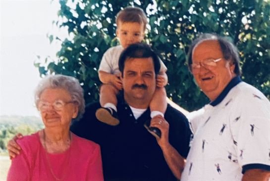 Benis Glen Lee - Photo 105