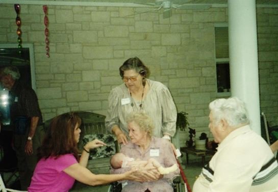 Joyce Mae Horn - Photo 18