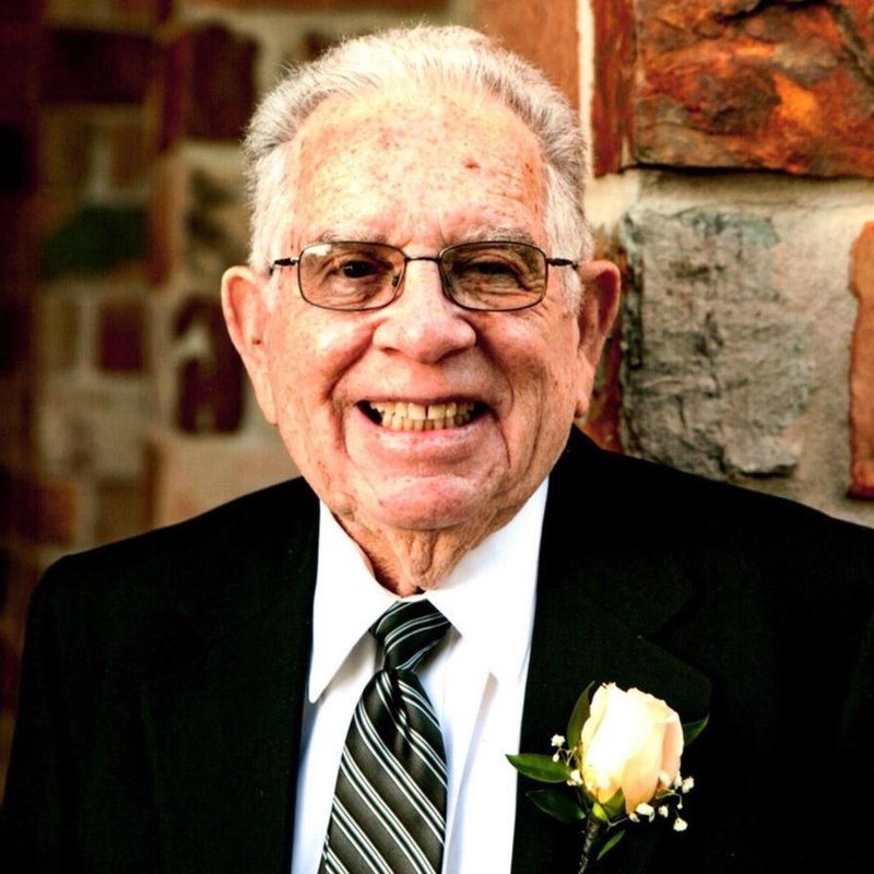 Levell Corry - Photo 2