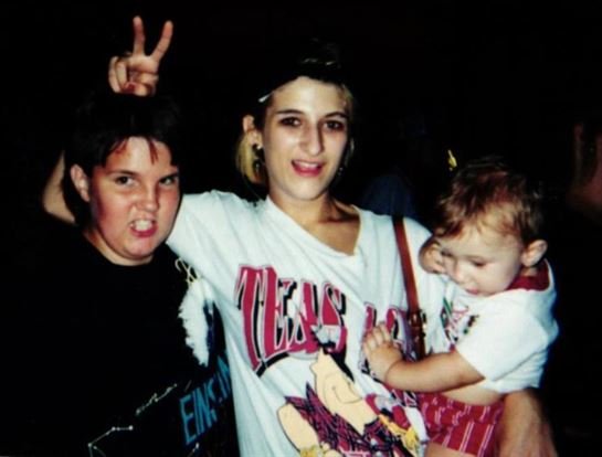 Sarah Ann Lawson - Photo 30