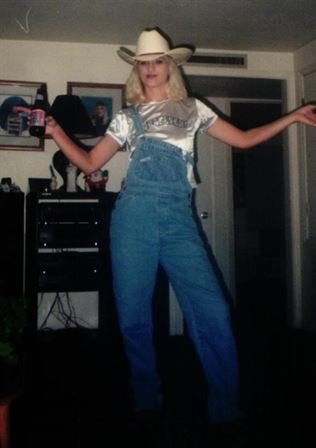 Sarah Ann Lawson - Photo 37