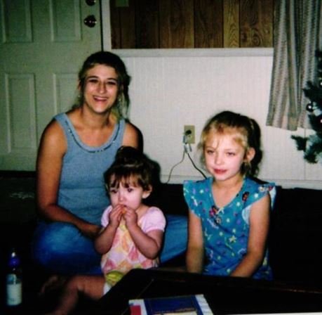 Sarah Ann Lawson - Photo 51