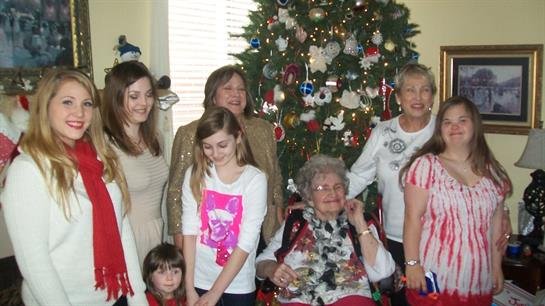 Helen Kossa Broussard - Photo 60