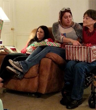 Molley Abshier - Photo 2