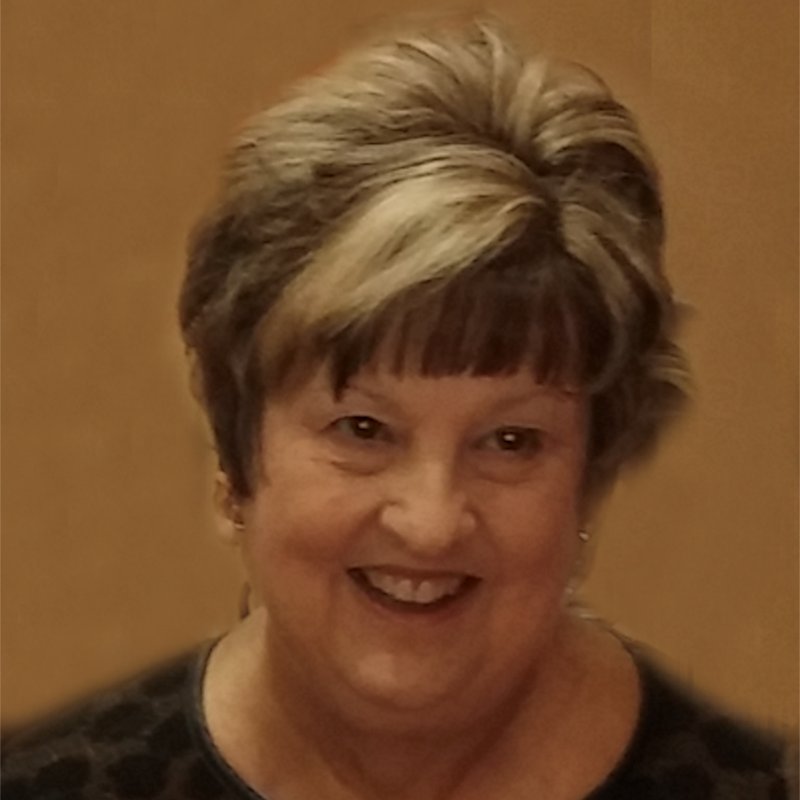 Emma Jane Arsenault - Photo 2