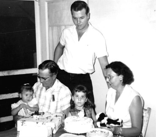 Leisa Lynn Hudson - Photo 15