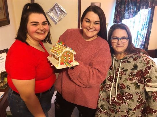 Colleen Elizabeth Pachuca - Photo 33