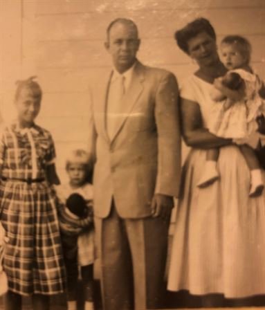 Pam Thomas - Photo 110