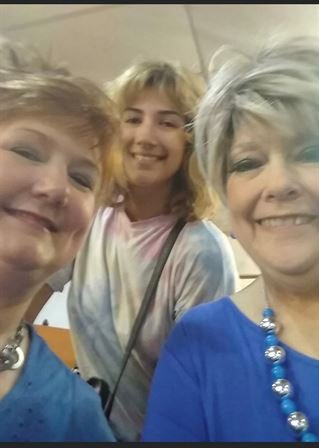 Pam Thomas - Photo 113