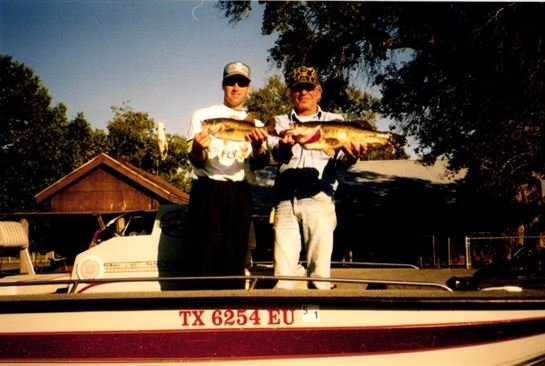 Ron R. Moreau - Photo 17