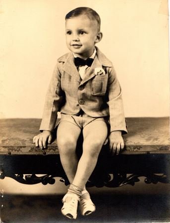 Ron R. Moreau - Photo 78