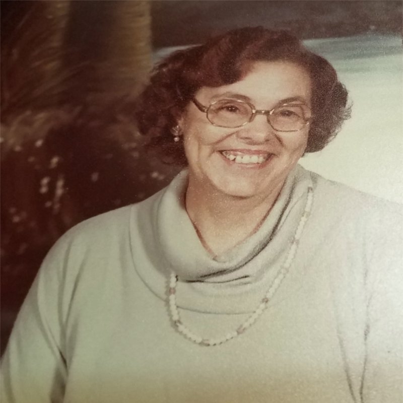 Mary Louise Smith - Photo 2