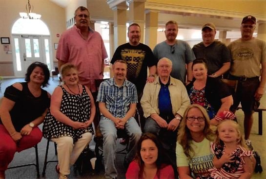 Gary Watts - Photo 19