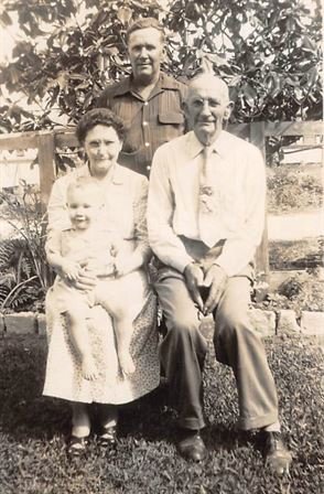 Gary Watts - Photo 22