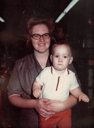 Linda Peet - Photo 25