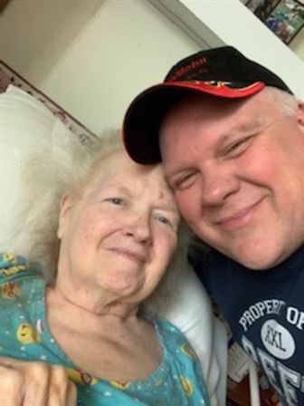 Linda Peet - Photo 26