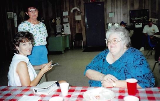 Linda Peet - Photo 49