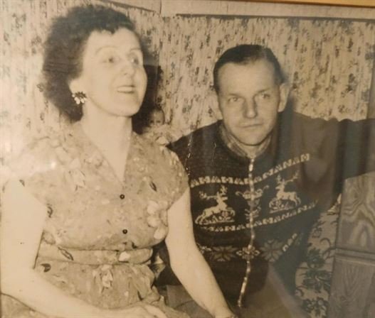 Veronika "Ronnie" Richard