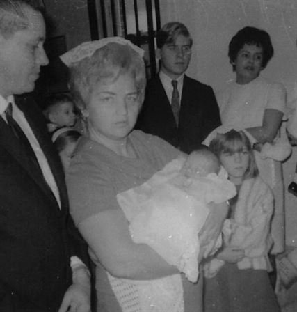 Veronika "Ronnie" Richard — photo 14