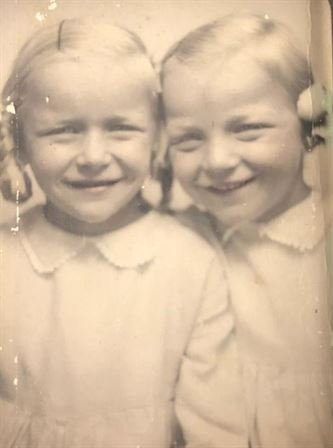 Veronika "Ronnie" Richard — photo 16