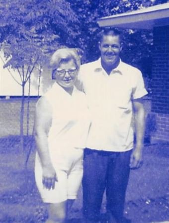 Veronika "Ronnie" Richard — photo 17