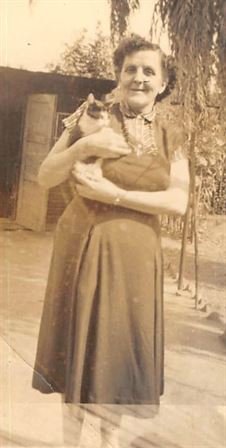 Veronika "Ronnie" Richard — photo 24