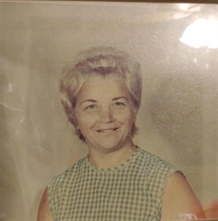 Veronika "Ronnie" Richard — photo 26