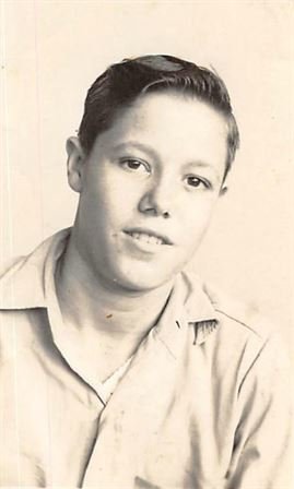 Veronika "Ronnie" Richard - Photo 31