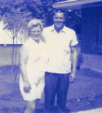 Veronika "Ronnie" Richard — photo 32