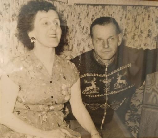 Veronika "Ronnie" Richard - Photo 36