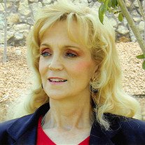 Lumea Mary Marshall Brady