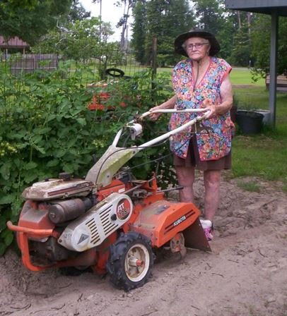 Lillian Marie Hartley - Photo 16