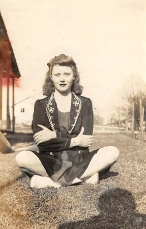 Lillian Marie Hartley - Photo 29