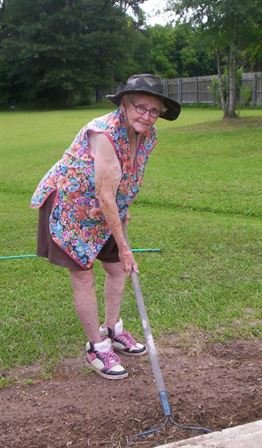 Lillian Marie Hartley - Photo 52